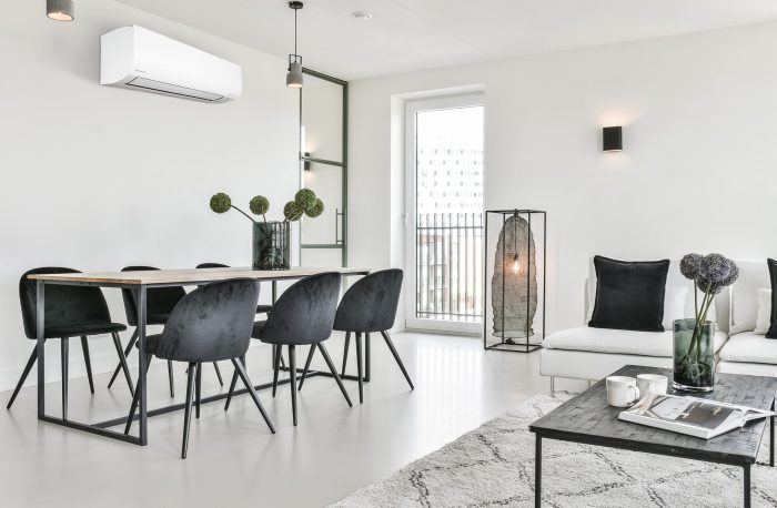 Daikin Split System wall mounted in beautiful bright modern living room on the Gold Coast.